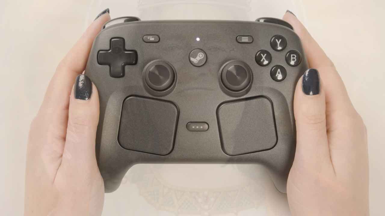 Steam Controller with Gabe Newell's face